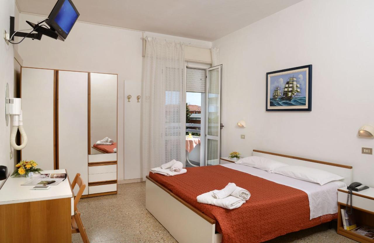 Hotel Ciondolo D'Oro Rimini Dış mekan fotoğraf