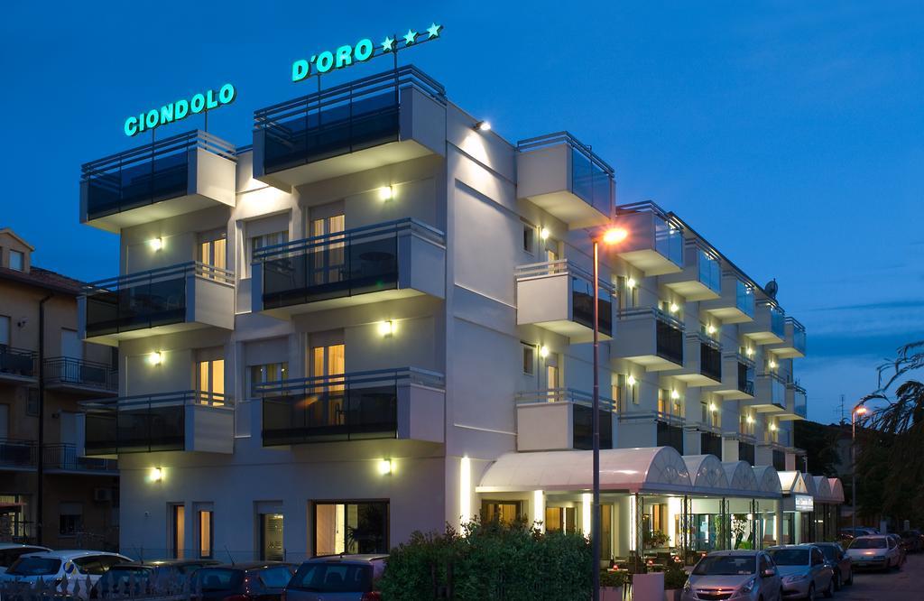 Hotel Ciondolo D'Oro Rimini Dış mekan fotoğraf