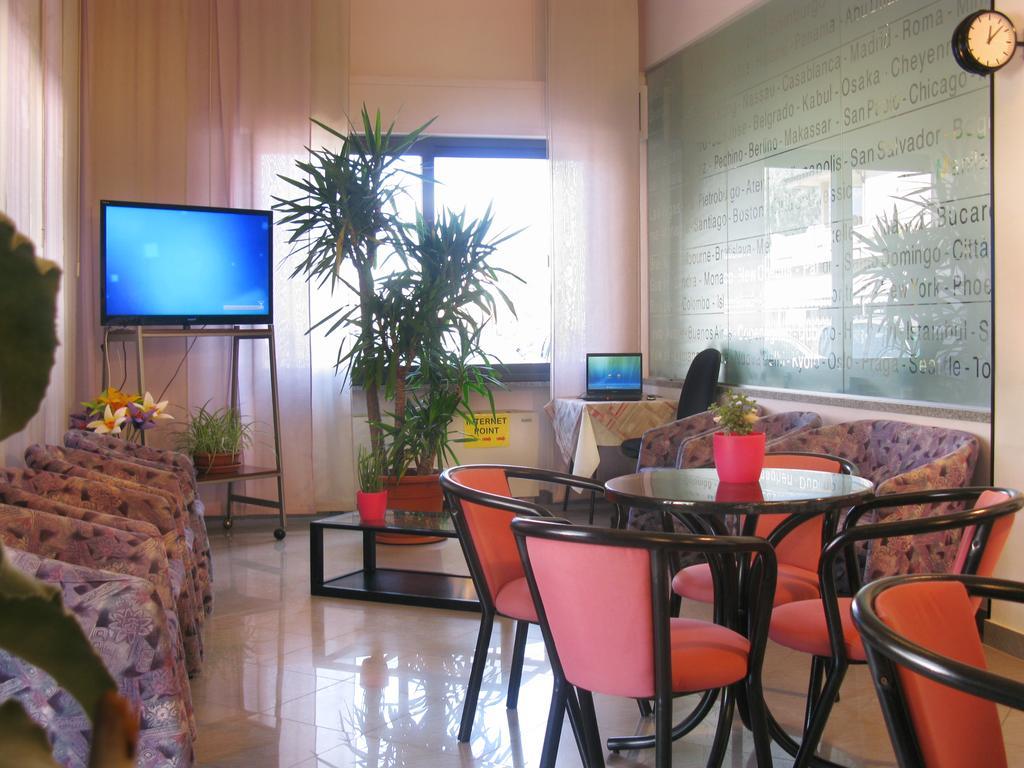 Hotel Ciondolo D'Oro Rimini Dış mekan fotoğraf
