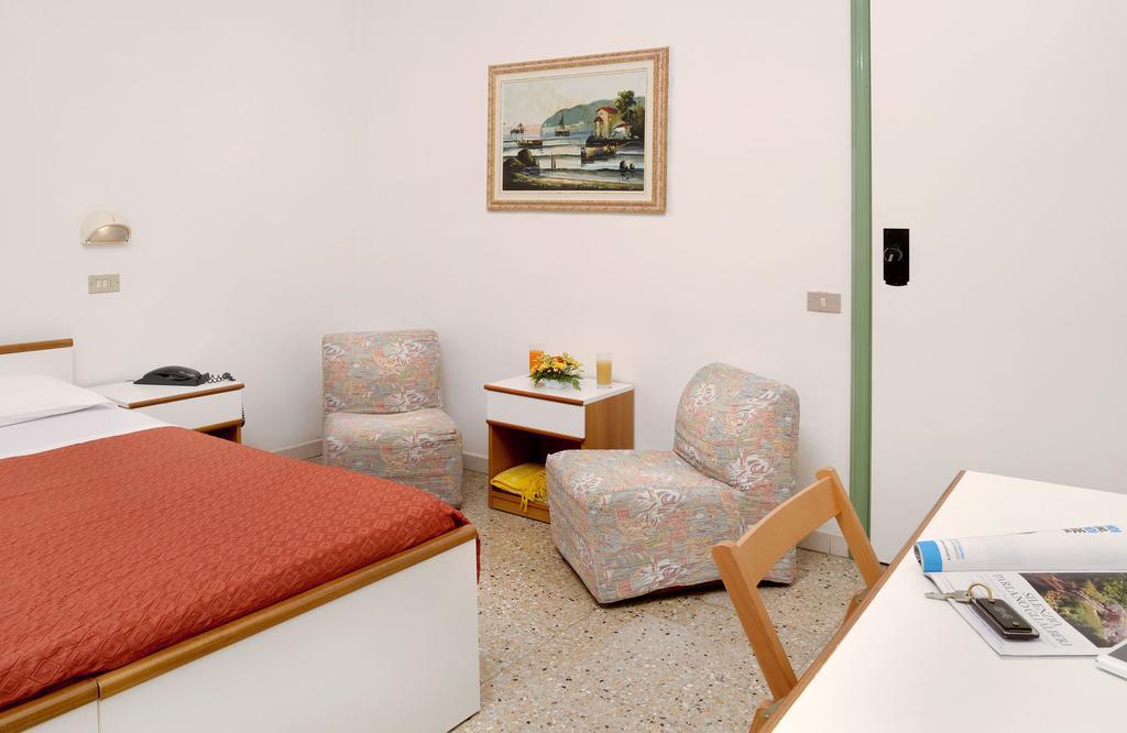 Hotel Ciondolo D'Oro Rimini Dış mekan fotoğraf