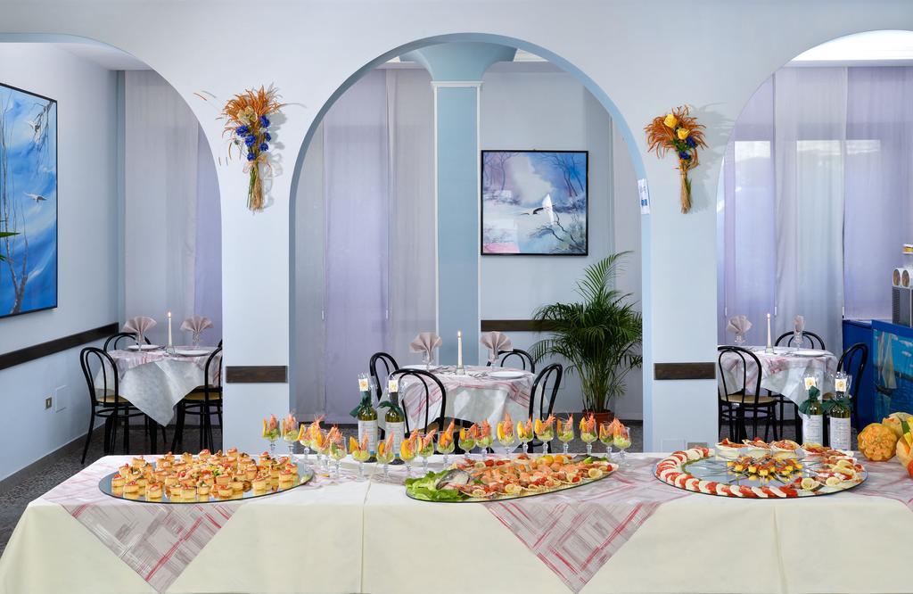 Hotel Ciondolo D'Oro Rimini Dış mekan fotoğraf